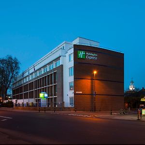 Holiday Inn Express London - Vauxhall Nine Elms, An Ihg Hotel